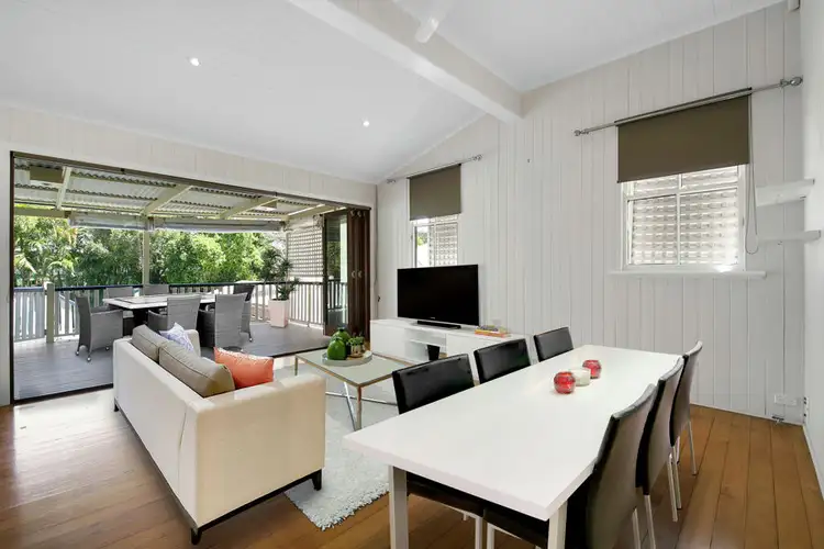 151 Long Street E, Graceville QLD 4075