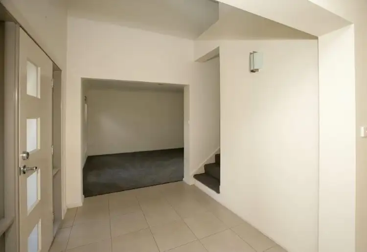 Third view of Homely house listing, 4/4-6 Gossett Street, Wagga Wagga NSW 2650