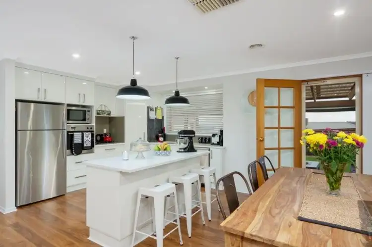 Fifth view of Homely house listing, 4 Lyndoch Place, Wagga Wagga NSW 2650