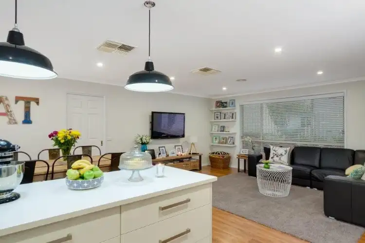 Sixth view of Homely house listing, 4 Lyndoch Place, Wagga Wagga NSW 2650