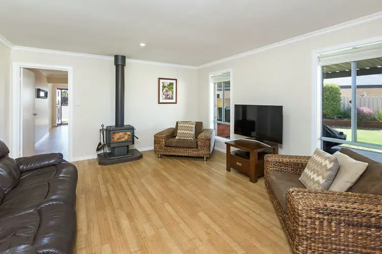 Second view of Homely house listing, 8 Nilfred Court, Murray Bridge SA 5253