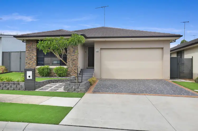 19 Caley Street, Ropes Crossing NSW 2760