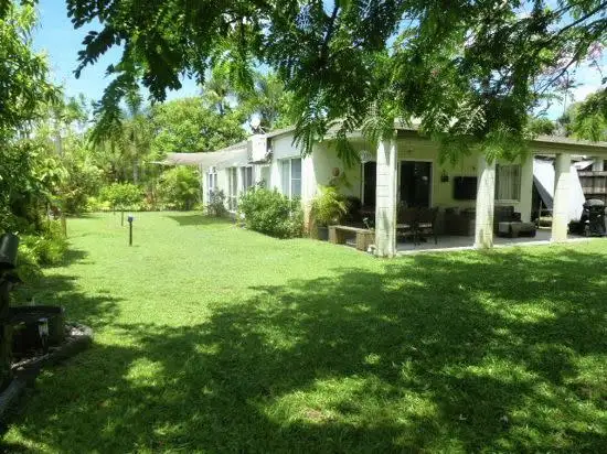 3 Sassafras St, Bramston Beach QLD 4871