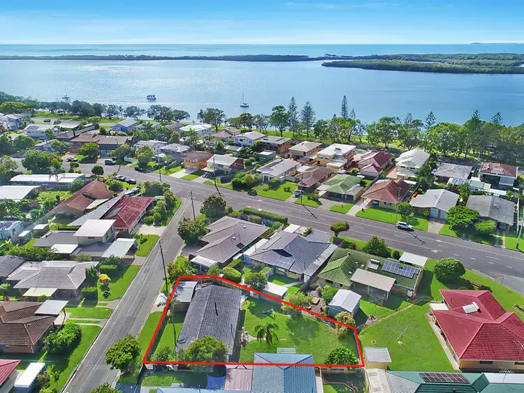 2 Theresa Street, Golden Beach QLD 4551