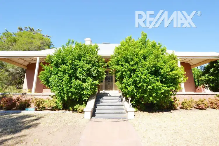 17 Kitchener Street, Junee NSW 2663