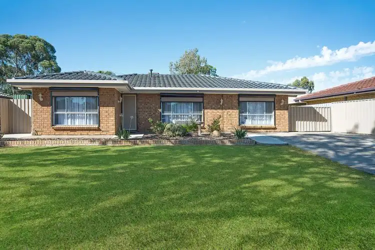 6 Bond Avenue, Burton SA 5110