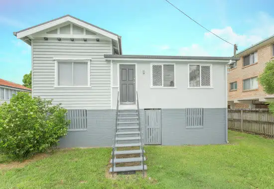 12 English Street, South Mackay QLD 4740