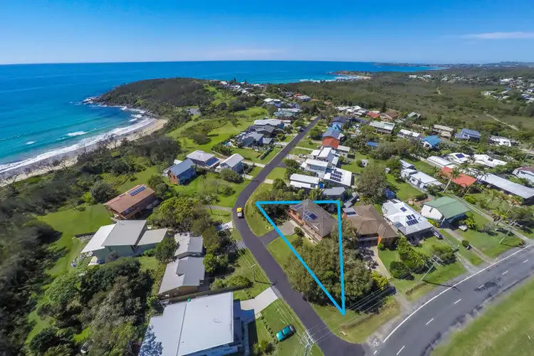 2 Fuller Street, Arrawarra Headland NSW 2456