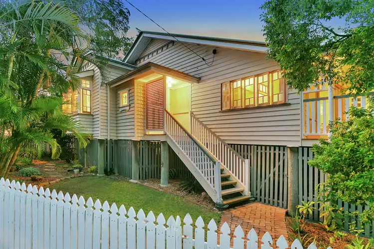 47 Dan Street, Graceville QLD 4075