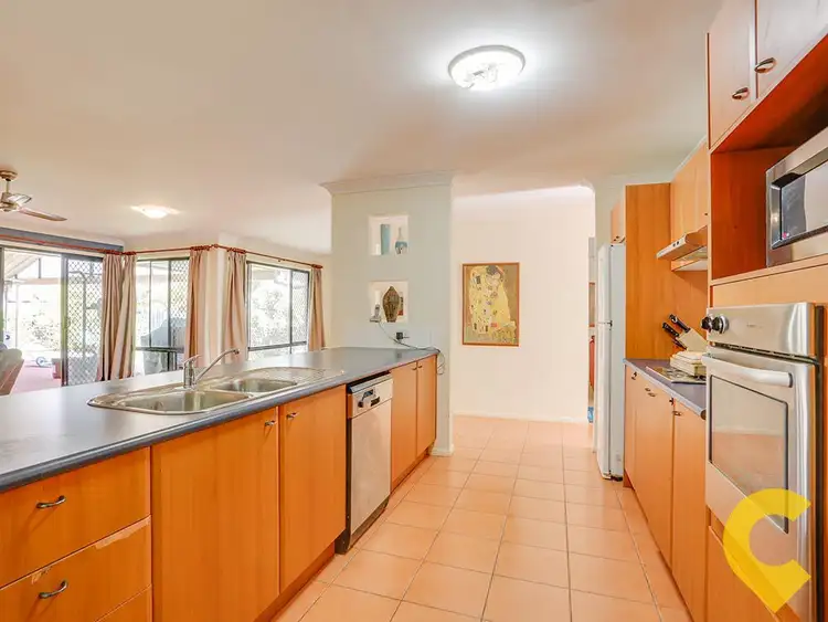 Sixth view of Homely house listing, 8 Diorama Court, Eatons Hill QLD 4037