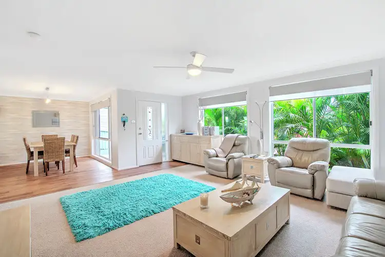 15 Kalulah Avenue, Gorokan NSW 2263