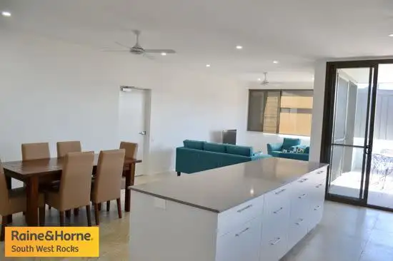 Fourth view of Homely unit listing, 2/2 Memorial Ave, South West Rocks NSW 2431