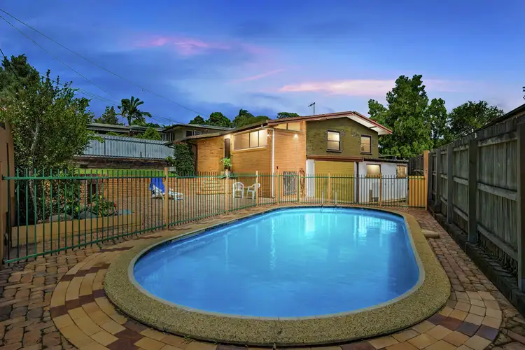 34 Heilbromm Street, Stafford Heights QLD 4053