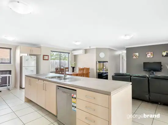 Fourth view of Homely house listing, 8 Albert Warner Drive, Warnervale NSW 2259