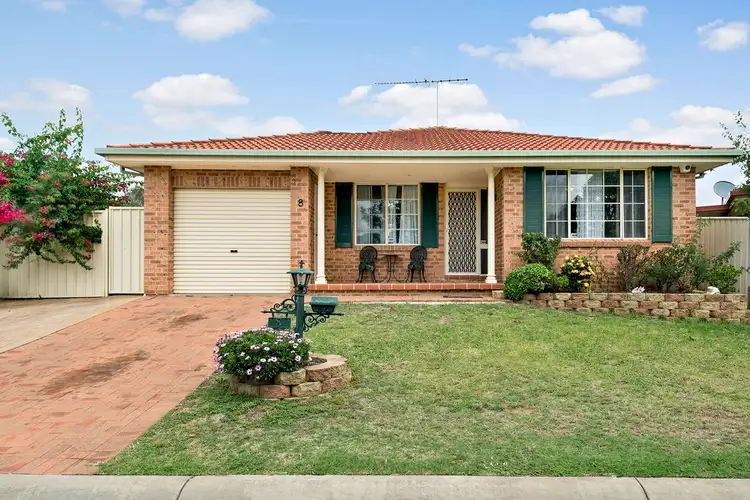 8 Becke Court, Glenmore Park NSW 2745