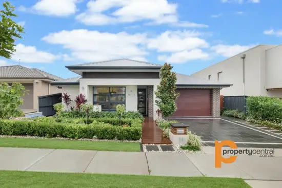 13 Ewan James Drive, Glenmore Park NSW 2745