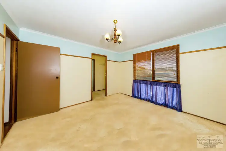 Fourth view of Homely house listing, 4 Kratzmann Court, Kearneys Spring QLD 4350