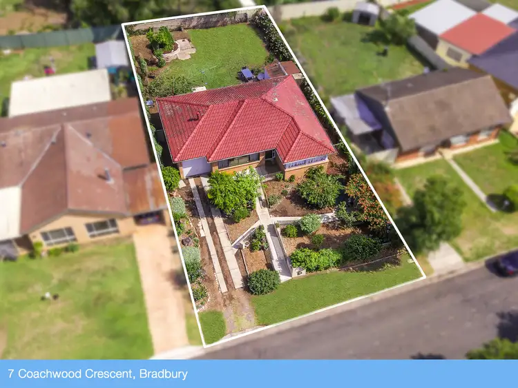 7 Coachwood Cres, Bradbury NSW 2560
