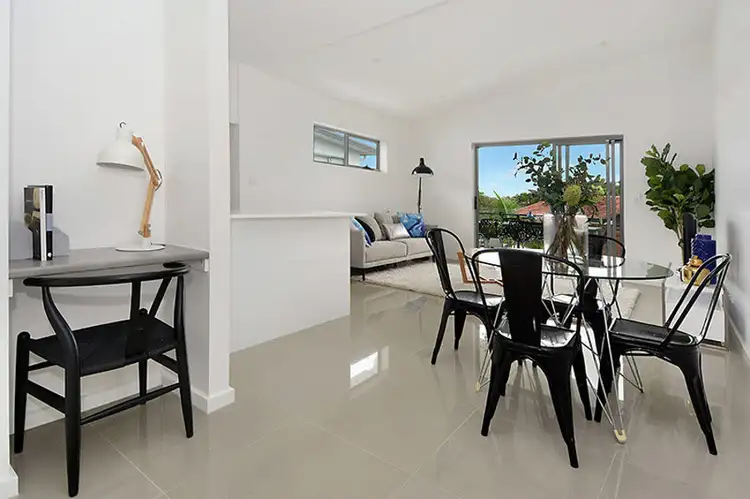 Main view of Homely unit listing, Unit 7 19 Pickwick St, Cannon Hill QLD 4170