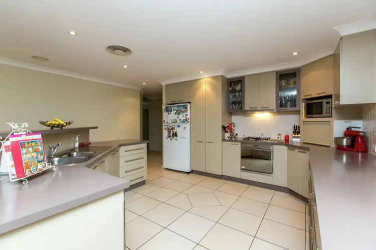 Sixth view of Homely house listing, 18 Fay Avenue, Kooringal NSW 2650
