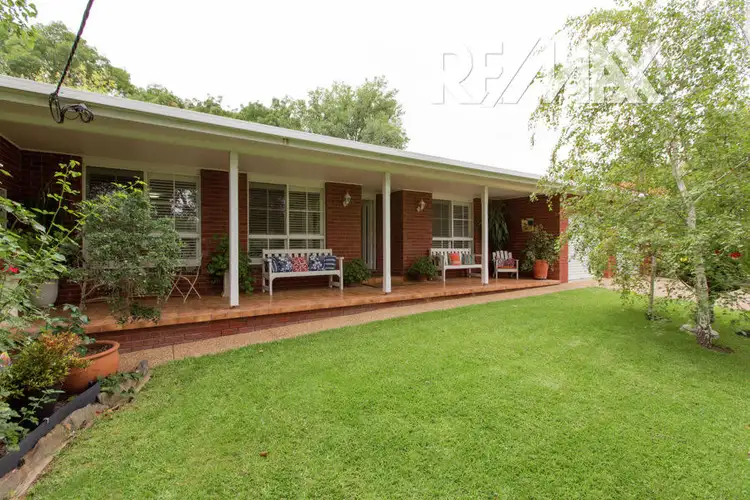 16 Norfolk Avenue, Lake Albert NSW 2650