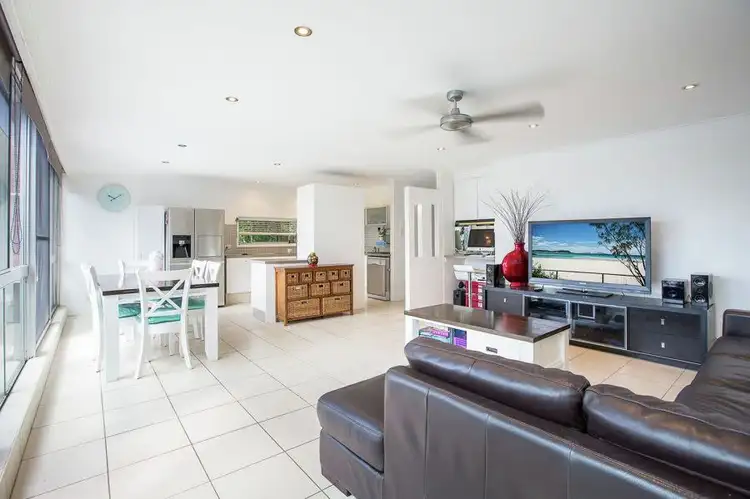 22/111 Rio Vista Boulevard, Broadbeach Waters QLD 4218