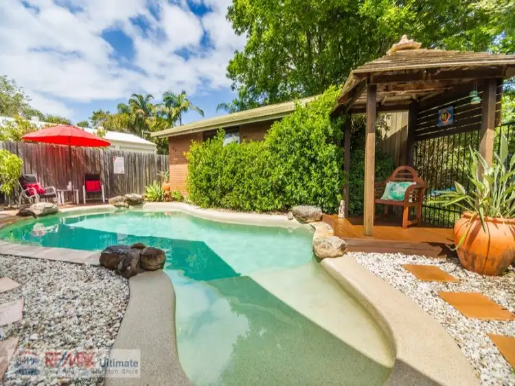 Second view of Homely house listing, 10 Arvon Avenue, Beachmere QLD 4510