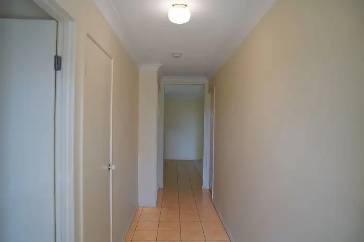 Second view of Homely house listing, 5 Selkirk Close, Oxley QLD 4075