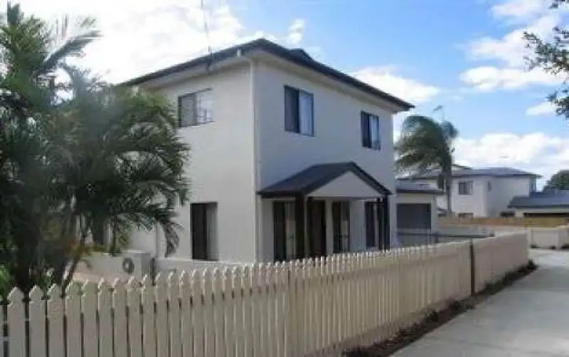 Main view of Homely townhouse listing, Unit 2 231 King St, Caboolture QLD 4510