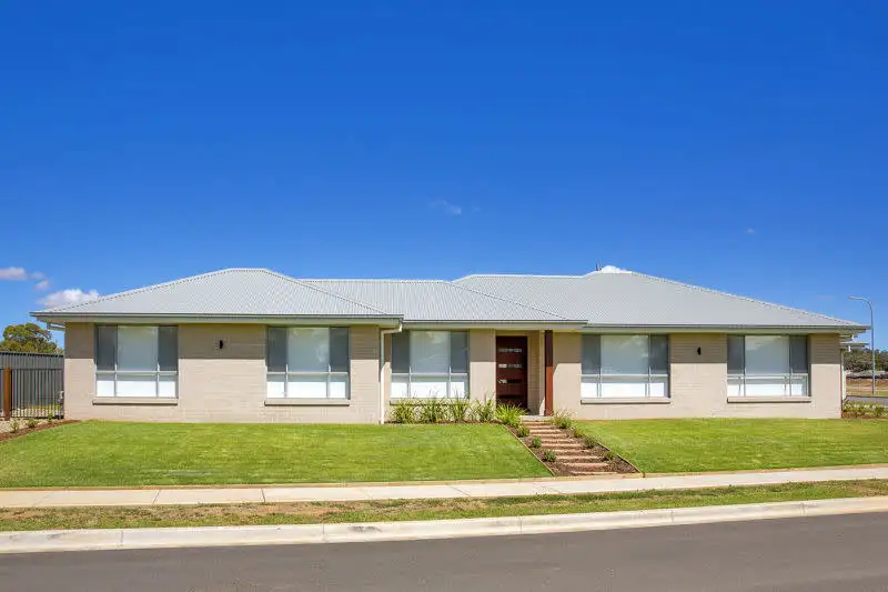Main view of Homely house listing, 5 Charolais Drive, Tamworth NSW 2340