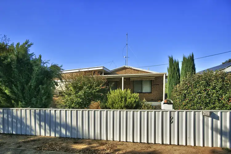 299 Wood St, Deniliquin NSW 2710