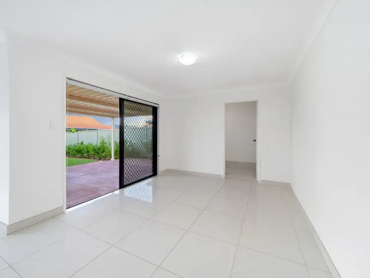 Fifth view of Homely house listing, 8 Dienelt Close, Glenwood NSW 2768