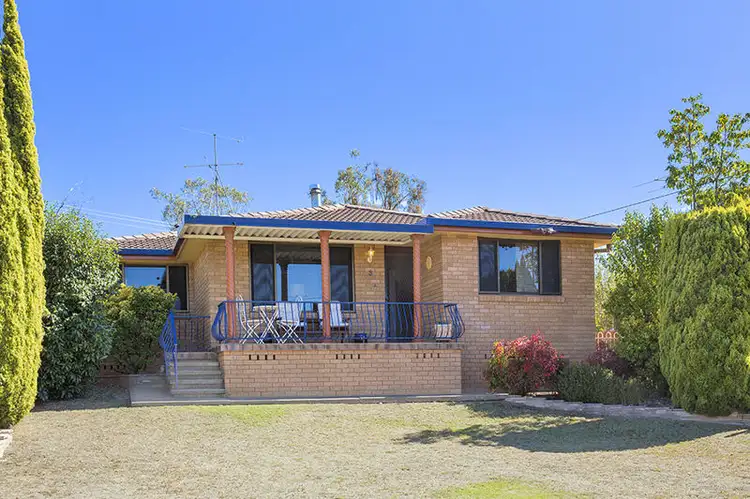 3 Susan Street, Kootingal NSW 2352