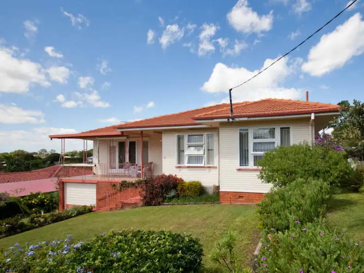 18 Quill Street, Stafford QLD 4053