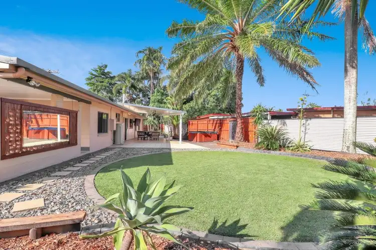 17-19 Kingsford Street, Mooroobool QLD 4870