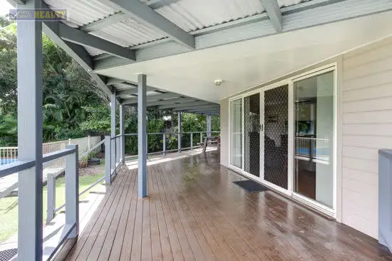 Sixth view of Homely house listing, 10 Walkers Road, Urangan QLD 4655