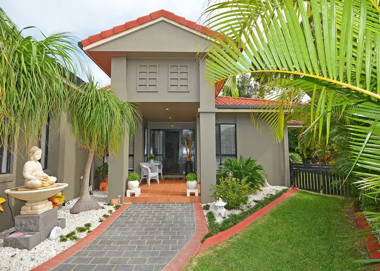 9 Montrose Close, Point Vernon QLD 4655
