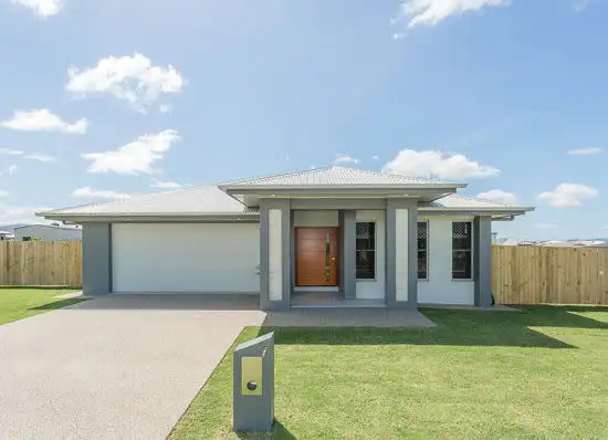 7 Treloar Place, Marian QLD 4753