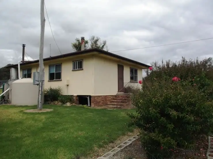 27391 New England Highway, Glen Aplin QLD 4381