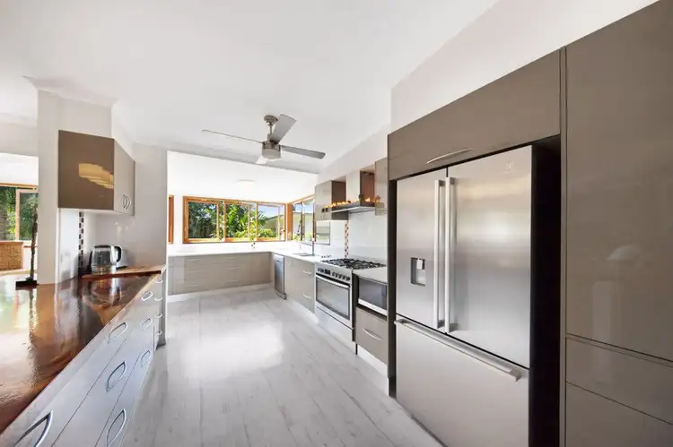 Second view of Homely house listing, 135 Hillview Crescent, Whitfield QLD 4870