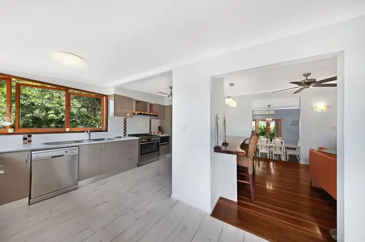 Fifth view of Homely house listing, 135 Hillview Crescent, Whitfield QLD 4870