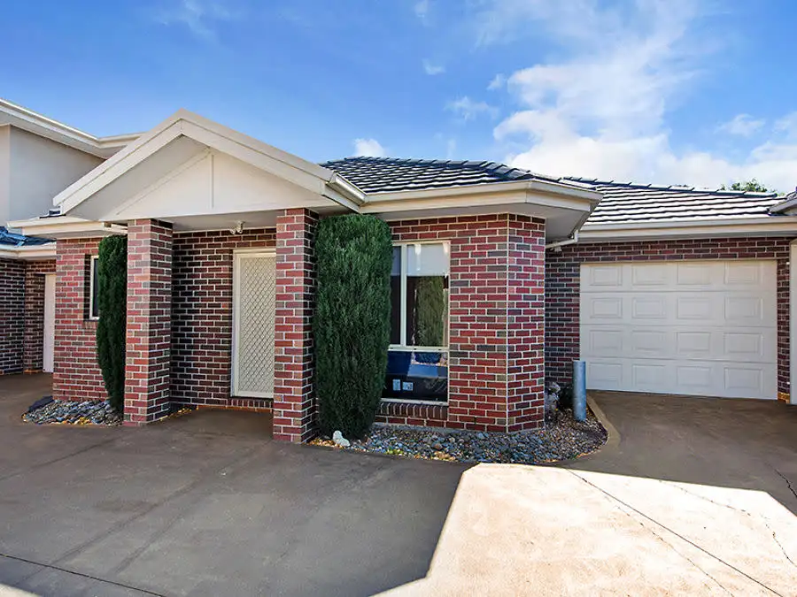 Main view of Homely unit listing, 2/260 Melrose Drive, Tullamarine VIC 3043