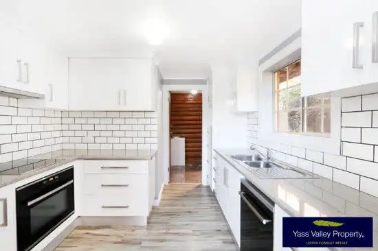 Fifth view of Homely house listing, 17 Yeo Crescent, Yass NSW 2582