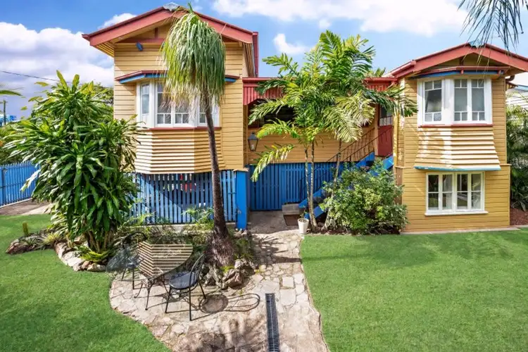 372-374 Draper Street, Parramatta Park QLD 4870