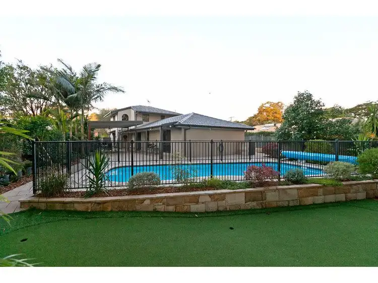 Second view of Homely house listing, 4 Joseph Place, Ormiston QLD 4160