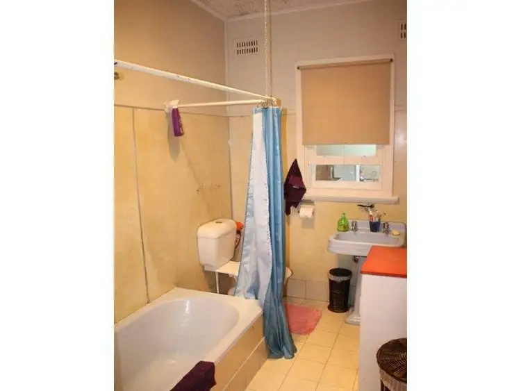 Sixth view of Homely house listing, 10 Hammond St, Junee NSW 2663