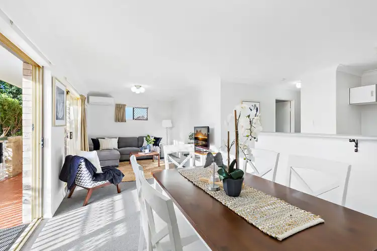 4/31 Victor Street, Holland Park QLD 4121