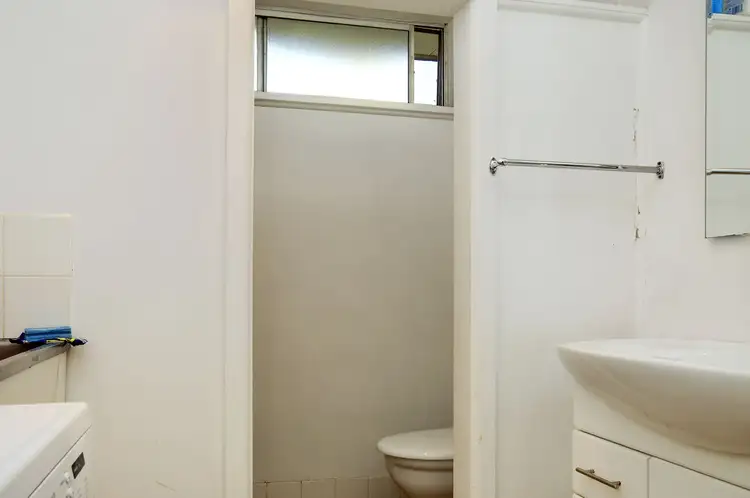 Sixth view of Homely apartment listing, 3/334-336 Henry Street, Deniliquin NSW 2710