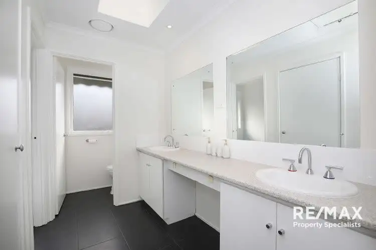 Sixth view of Homely house listing, 7 Avoca Close, Hampton Park VIC 3976