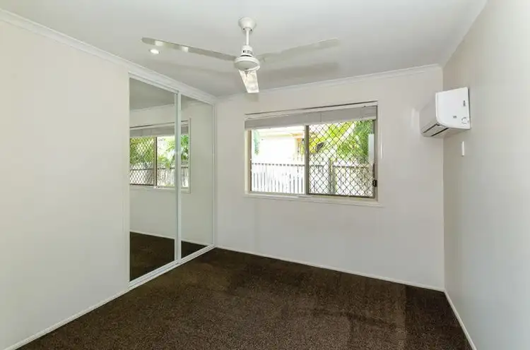 Seventh view of Homely house listing, 8 Somerset Close, Clinton QLD 4680